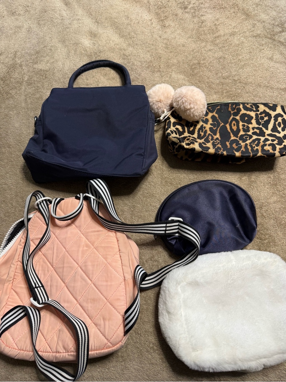 Assorted bags bundle - Picture 2 of 2